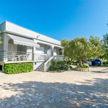 Apartments Anka Kampor Ngoại thất bức ảnh