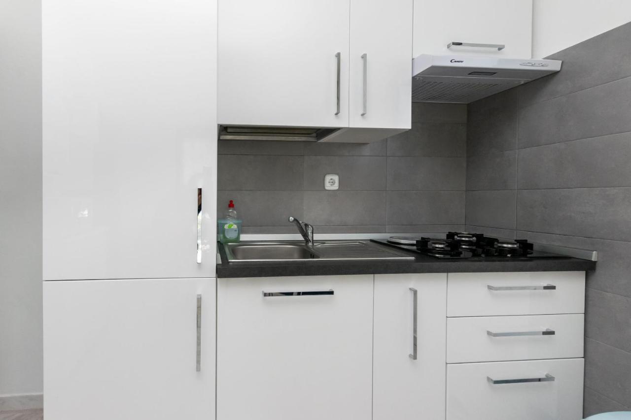 Apartments Anka Kampor Ngoại thất bức ảnh