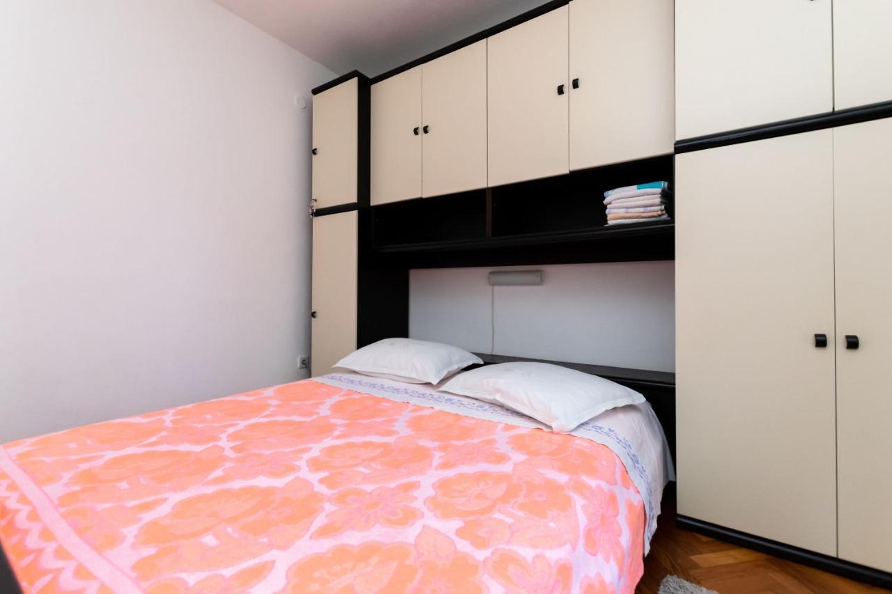 Apartments Anka Kampor Ngoại thất bức ảnh