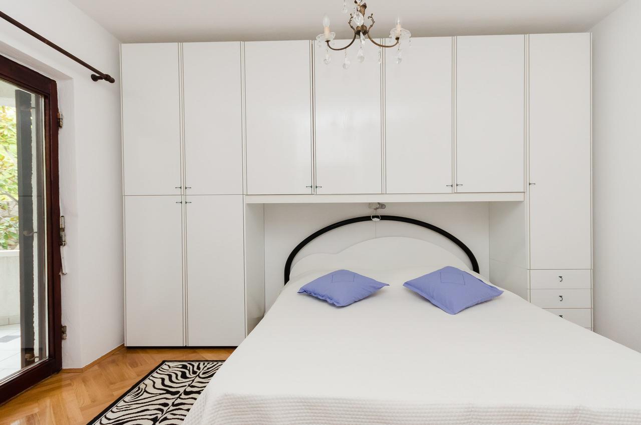 Apartments Anka Kampor Ngoại thất bức ảnh